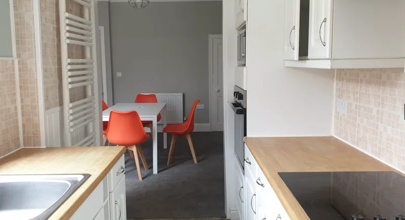 2 Bed Terraced House // Jul 2026 - Image 5